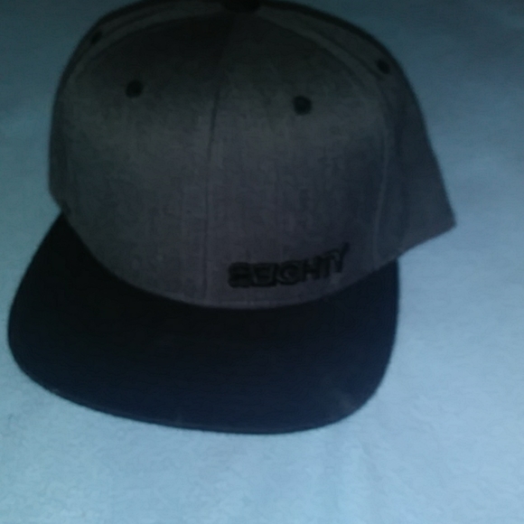 Hat - Picture 2 of 3